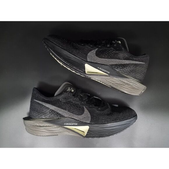 Nike ZoomX Vaporfly 3. Black Olive Aura Metallic Medium Ash. SIZE 8. HV6351-001 main image 7